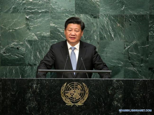 Xi Jinping pronuncia un discurso en el debate general de la 70 sesión de la Asamblea General de la Organización de las Naciones Unidas (ONU) en la sede de la ONU en Nueva York, Estados Unidos, el 28 de septiembre de 2015. (Xinhua/Pang Xinglei)
