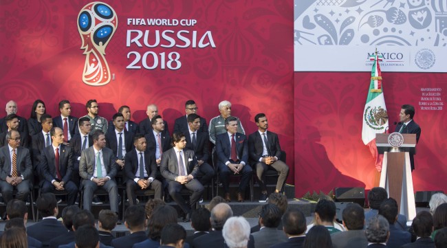 Peña Nieto abandera a Selección Mexicana de Fútbol rumbo a Rusia 2018