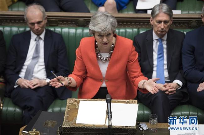 Parlamento británico vuelve a votar contra acuerdo de "brexit"