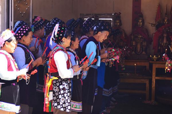 Costumbres de las minorías étnicas en la Fiesta de la Primavera (ii)