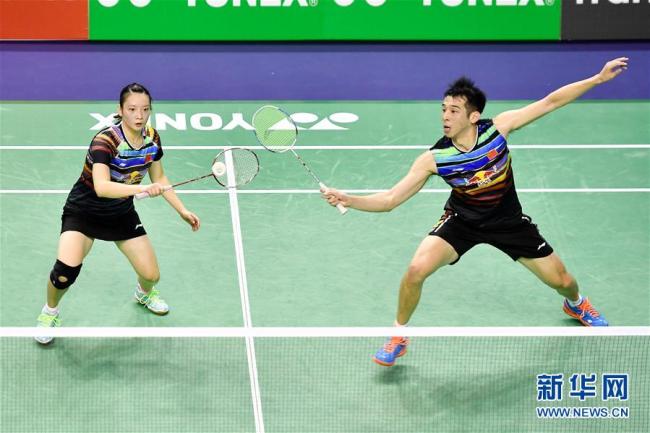 Le 24 octobre, pour la première journée des Yonex Internationaux de France de Badminton à Paris, les Chinois têtes de série numéro 2 Lu Kai et Huang Yaqiong ont battu par 2 sets à 0 la paire française de Bastian Kersaudy et Léa Palermo dans les seizièmes de finales de double mixte.