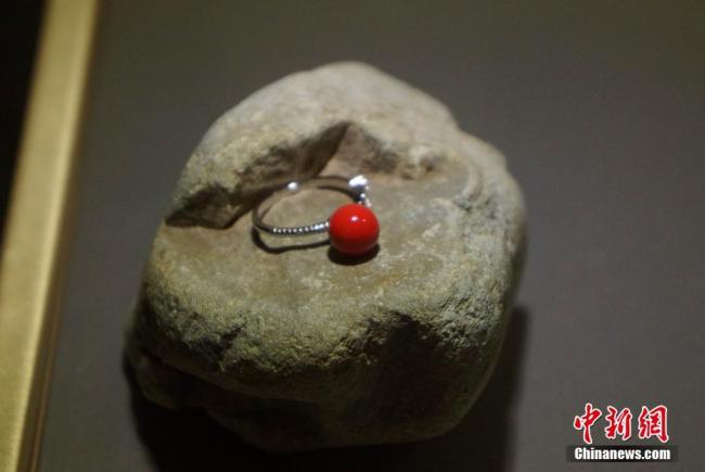 Découvrez la première ligne de production de perles en porcelaine à Jingdezhen