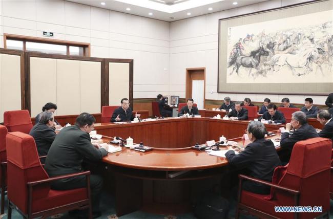 Le Conseil des Affaires d'Etat s'engage à suivre de près le Comité central du PCC avec Xi Jinping comme noyau dirigeant  