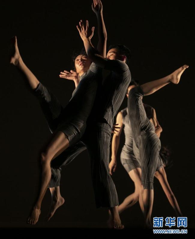 Une pièce de danse chinoise baptisée « Tutu » a débarqué le 5 août sur la scène à Edimbourg dans le cadre du festival The Fringe. 
