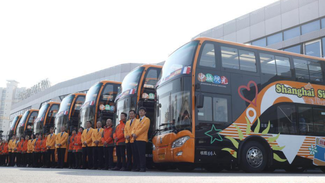 Shanghai : les premier bus touristiques équipés d’une IA mis en service
