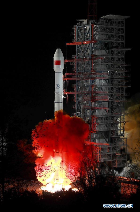 Chine : lancement du satellite Zhongxing-2D
