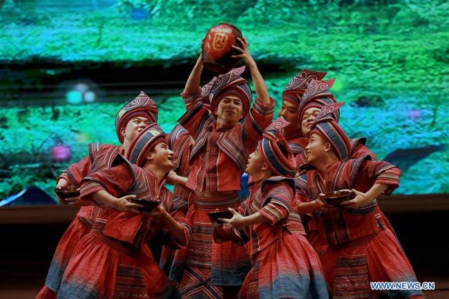 Philippines: un spectacle d'art célébrant le Nouvel an chinois à Pasay