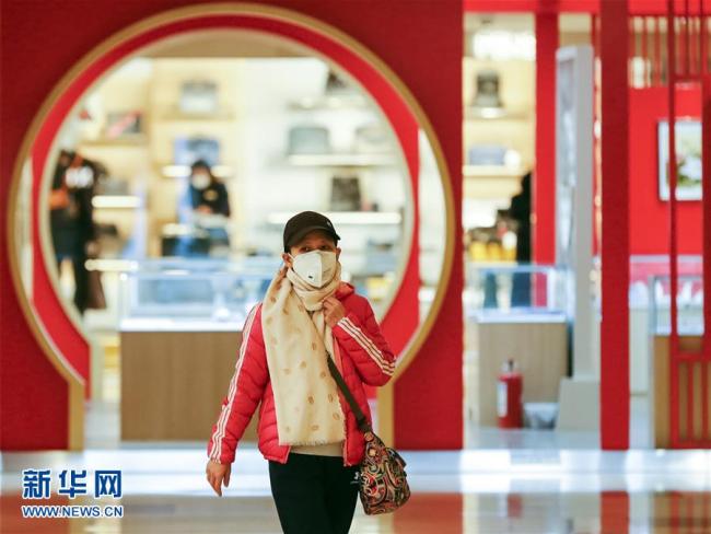 Photo prise le 10 février, montrant la capitale chinoise au premier jour de retour au travail. Les autorités de Beijing avaient prolongé les vacances de la fête du Printemps jusqu'au 9 février pour freiner la propagation du nouveau coronavirus. (Photos: Shen Bohan/Xinhua)