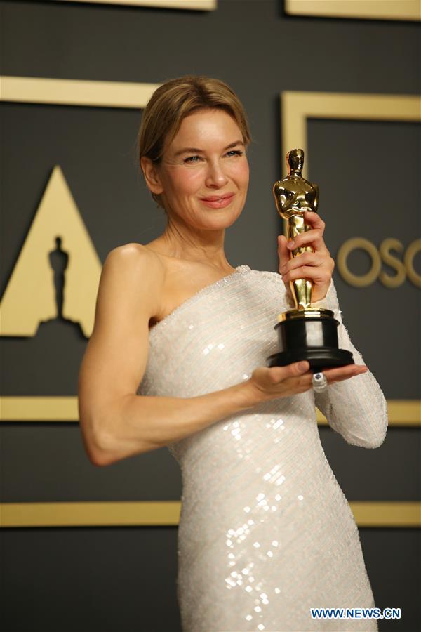Renee Zellweger remporte le prix de la meilleure actrice pour "Judy" aux 92e Oscars