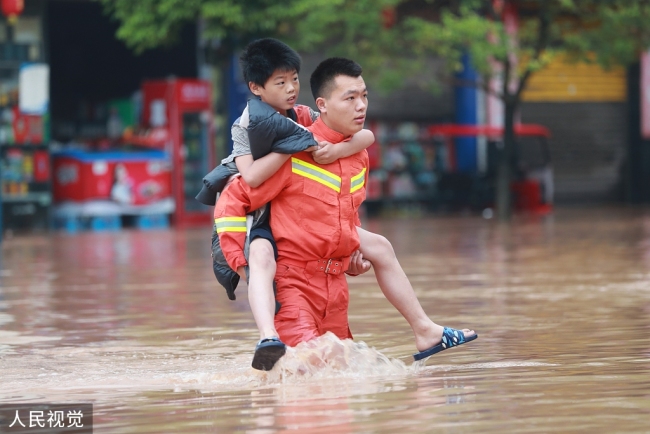 Chine : Chongqing frappée par de fortes pluies