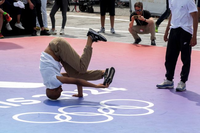 Chouette ! Le breakdance et le skateboard intégrés officiellement au programme des JO 2024 de Paris