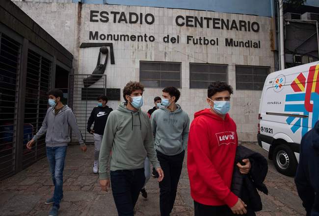 La Fédération uruguayenne de football association administre le vaccin chinois