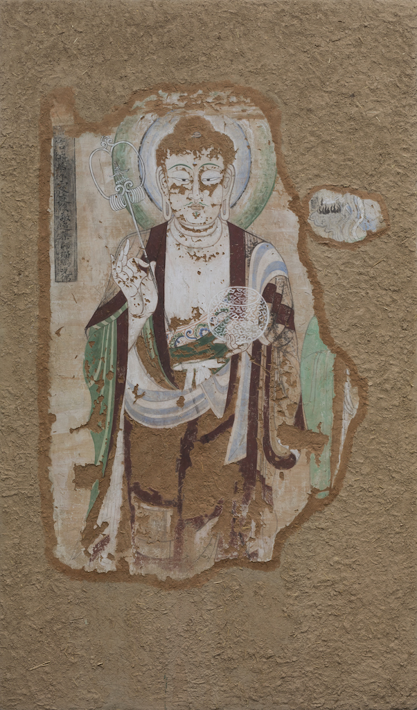 Η έκθεση «Pearl Chains on the Silk Road» που διοργάνωσε η Ακαδημία Γκονγκμπί (Gongbi) της Εθνικής Ακαδημίας Τεχνών της Κίνας, παρουσιάζει 151 λεπτομέρειες τοιχογραφιών που αντιγράφηκαν από αρχαίες σπηλιές σε ολόκληρη την Κίνα.