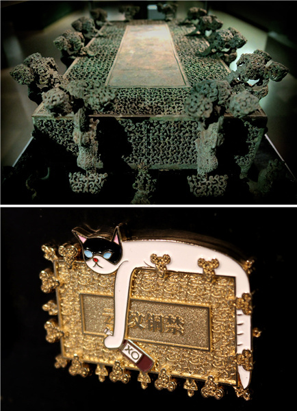 Η φωτογραφία που τραβήχτηκε στις 18 Νοεμβρίου 2019 δείχνει τον αρχαίο χάλκινο δίσκο για το σερβίρισμα του κρασιού στο Μουσείο Χενάν. (Κάτω) Ένα πολιτιστικό, δημιουργικό, προϊόν που είναι εμπνευσμένο από το χάλκινο δίσκο πωλείται στο Μουσείο Χενάν. [Φωτογραφία / Xinhua]