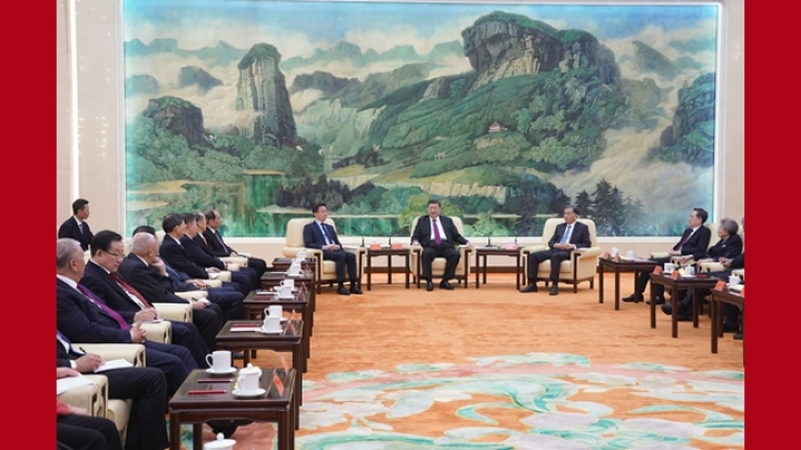 Xi se reúne com líderes de partidos não comunistas e personalidades antes da Festa da Primavera