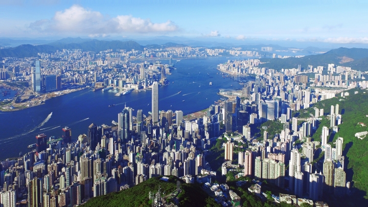 China adota decisão para fazer leis de segurança nacional de Hong Kong