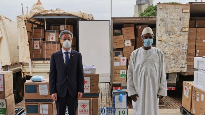 Chega à Guiné o 2º lote de equipamentos da China para combate à epidemia
