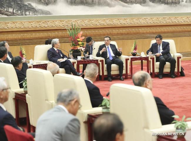 Ли Кэцян встретился с делегацией экономических кругов Японии