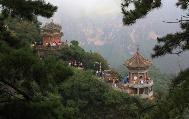 Туристический заповедник - горы Кундун