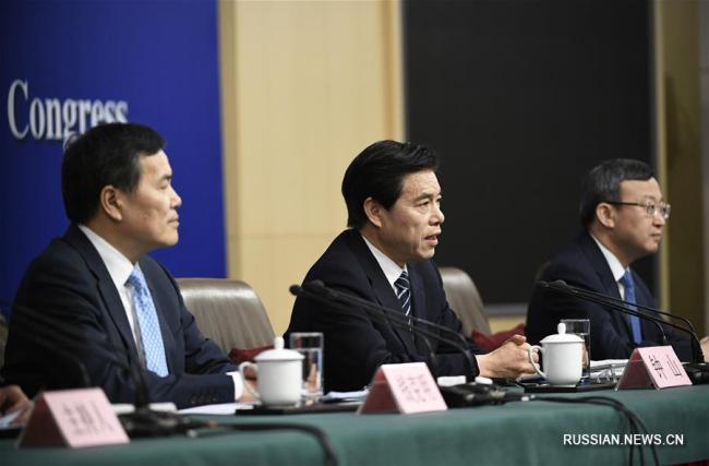 Министр коммерции КНР: инициатива "Один пояс и один путь" является открытой, в том числе и для Японии