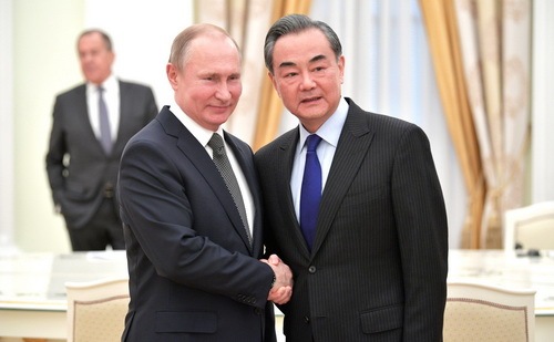 В.Путин встретился с Ван И