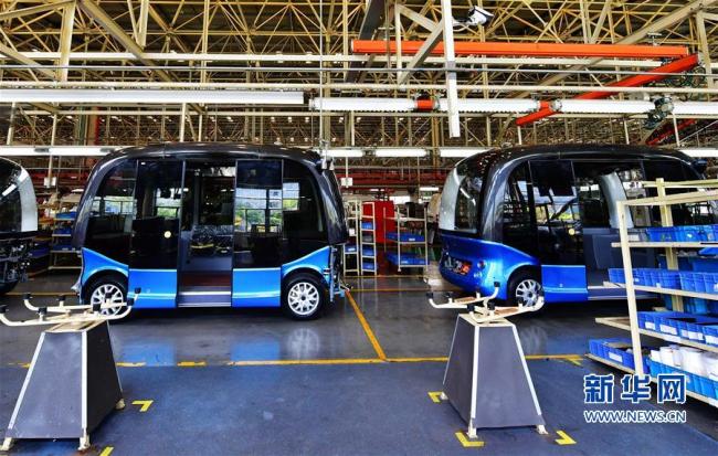 Самоуправляемые автобусы китайской компании Baidu поставлены  на поток