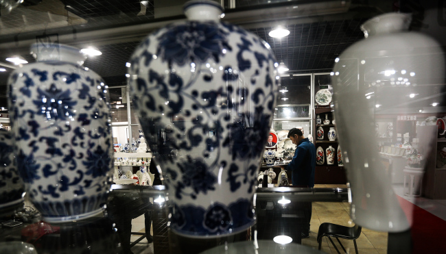 Керамическое производство Таншаня начали сочетать с высокими технологиями и культурными креативными идеями
