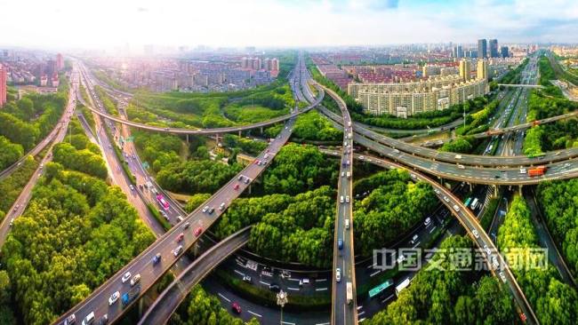Комментарий: Работники транспортной сферы Китая о развитии и реформах транспортной отрасли