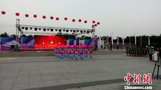 Приморский ансамбль выступил на Китайско-российском конкурсе исполнителей национальной песни и народных танцев
