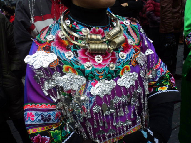 Особенности техники вышивания народности мяо