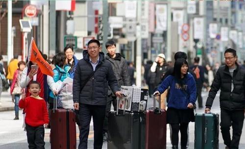 Туризм становится неотъемлемой частью жизни китайцев