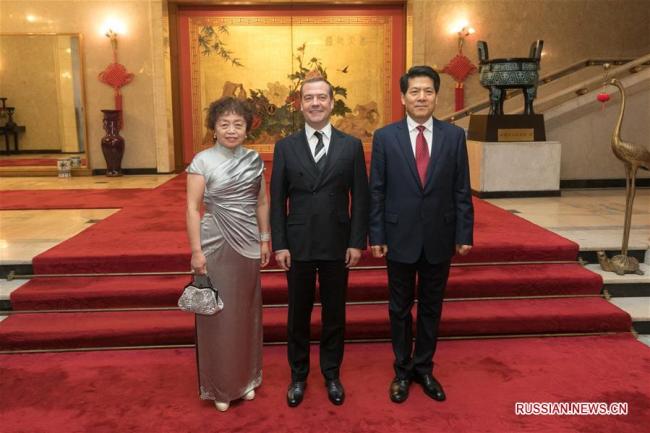 Д. Медведев посетил посольство КНР и поздравил китайский народ с Новым годом по лунному календарю