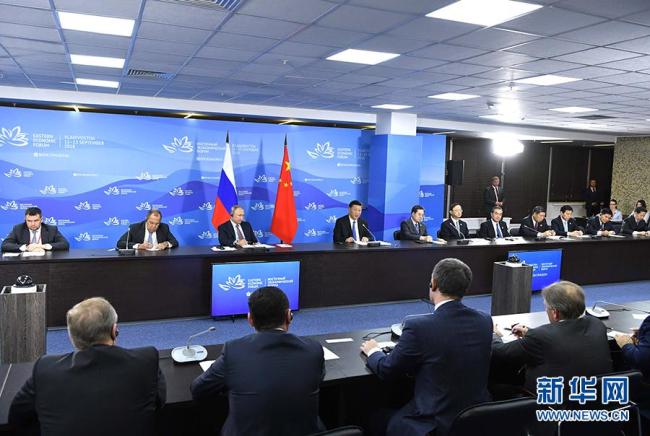 چین اور روس کے علاقائی رہنماؤں کی بات چیت میں دونوں صدور کی شرکت