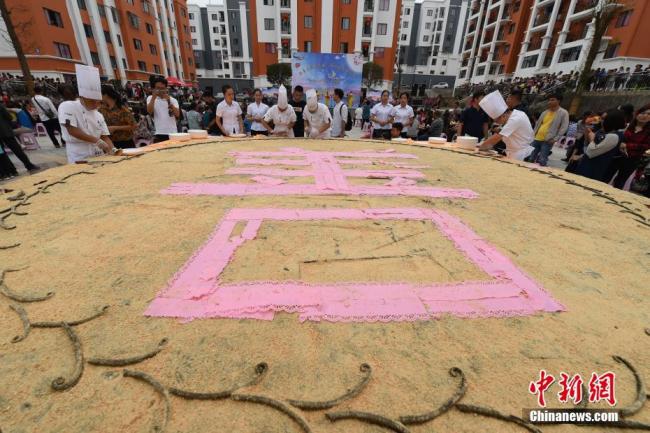 چین میں اہم روایتی تہوار "مڈ آوٹم" فیسٹیول منایا جا رہا ہے