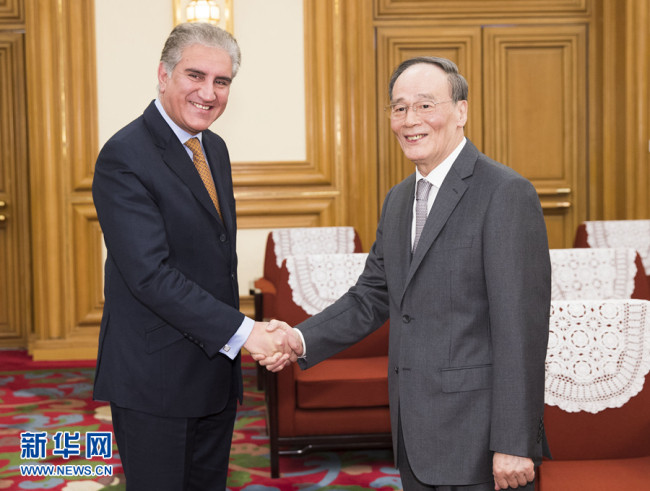 چین کے نائب صدر مملکت وانگ چھی شین کی  پاکستان کےوزیر خارجہ  اور فلپائن کے وفد  کے ساتھ  الگ  الگ ملاقاتیں 