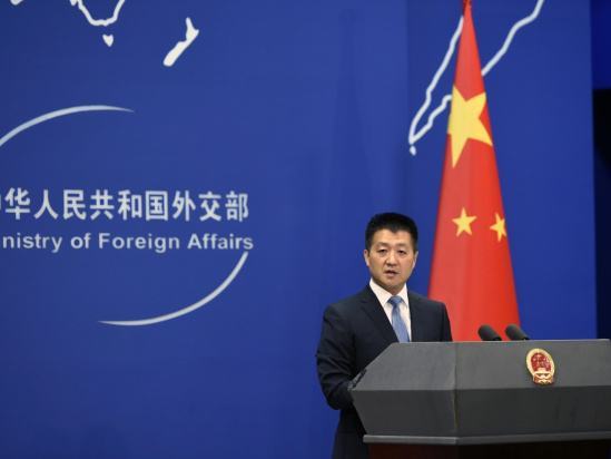 چین-امریکہ  تجارتی تعلقات میں امریکہ نقصان کا شکار ہے، یہ ایک غیر پیشہ ورانہ نظریہ ہے ، چینی وزارت خارجہ