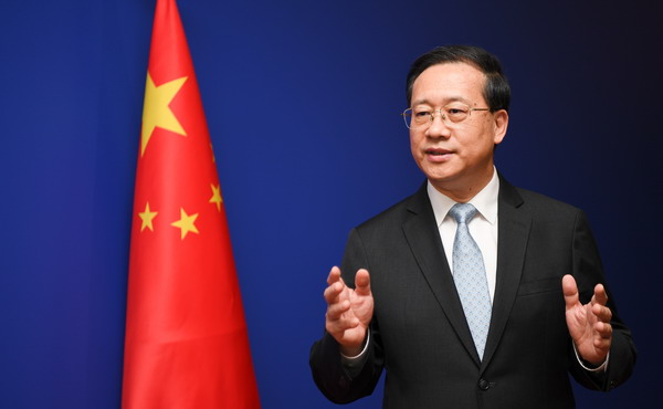 معاون وزیر خارجه چین: باچله پیشرفت شین جیانگ را با چشم خود مشاهده کردا