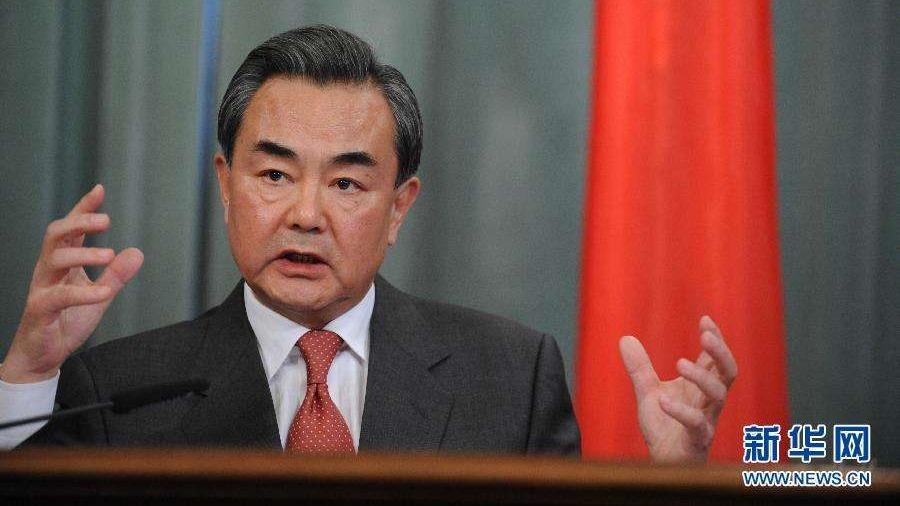 پیام تبریک وزیر خارجه چین به وزیر خارجه جدید انگلیسا