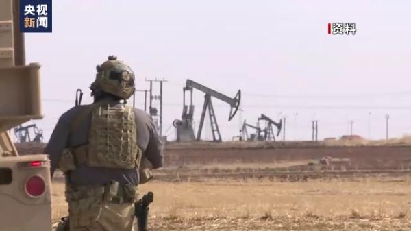 آمریکا ۴۳ تانکر نفت سوریه دیگر را به سرقت بردا