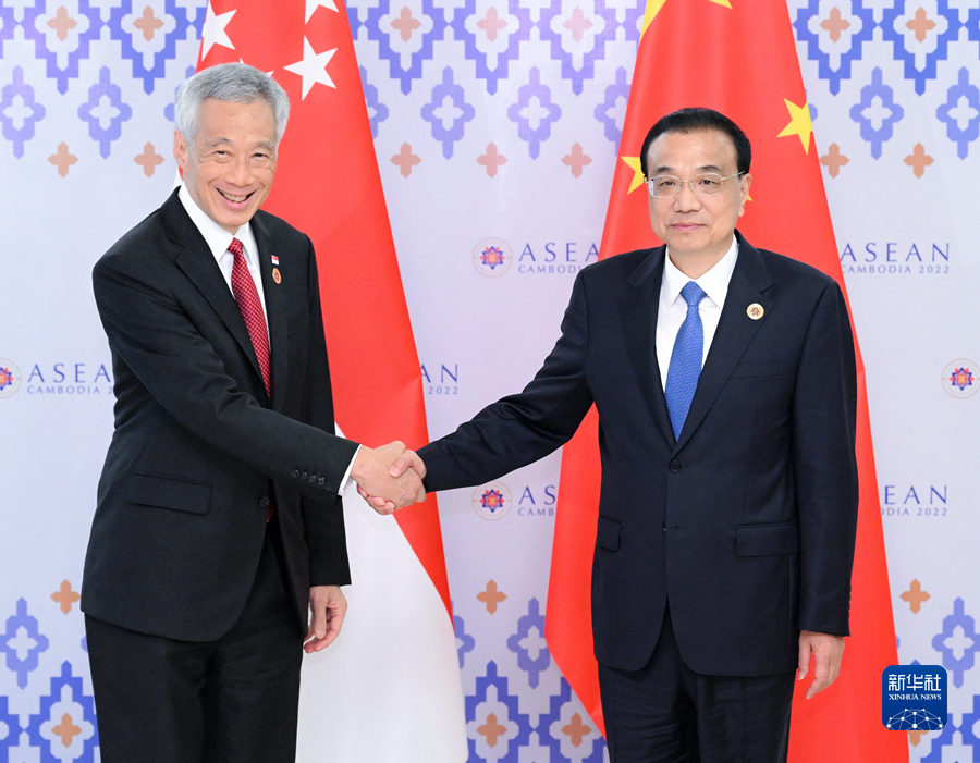 चीन र सिंगापुरका प्रधानमन्त्रीहरूबीच भेटघाट