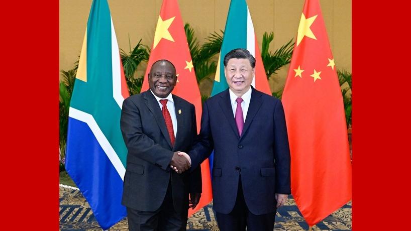 Ши Жиньпин Өмнөд Африкийн ерөнхийлөгчтэй уулзав