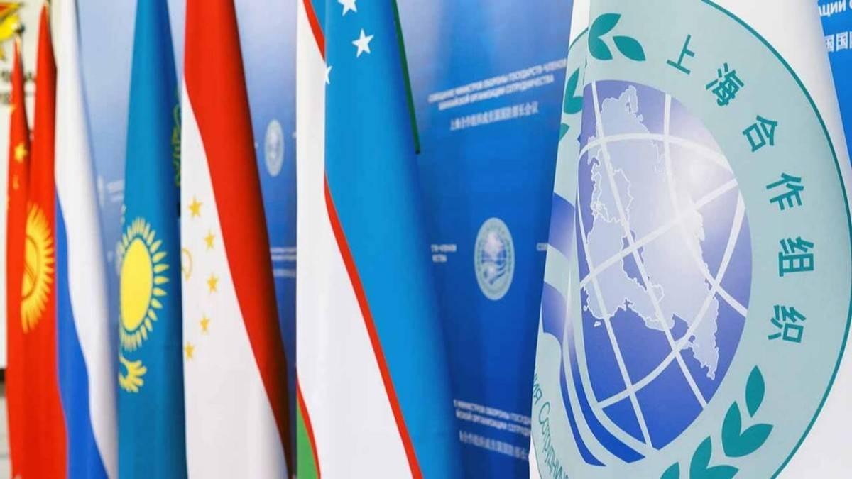 Ираны Ерөнхийлөгч зарлигт гарын үсэг зурлаа