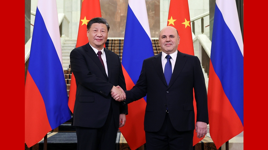 Xi Jinping spotkał się z premierem Rosji