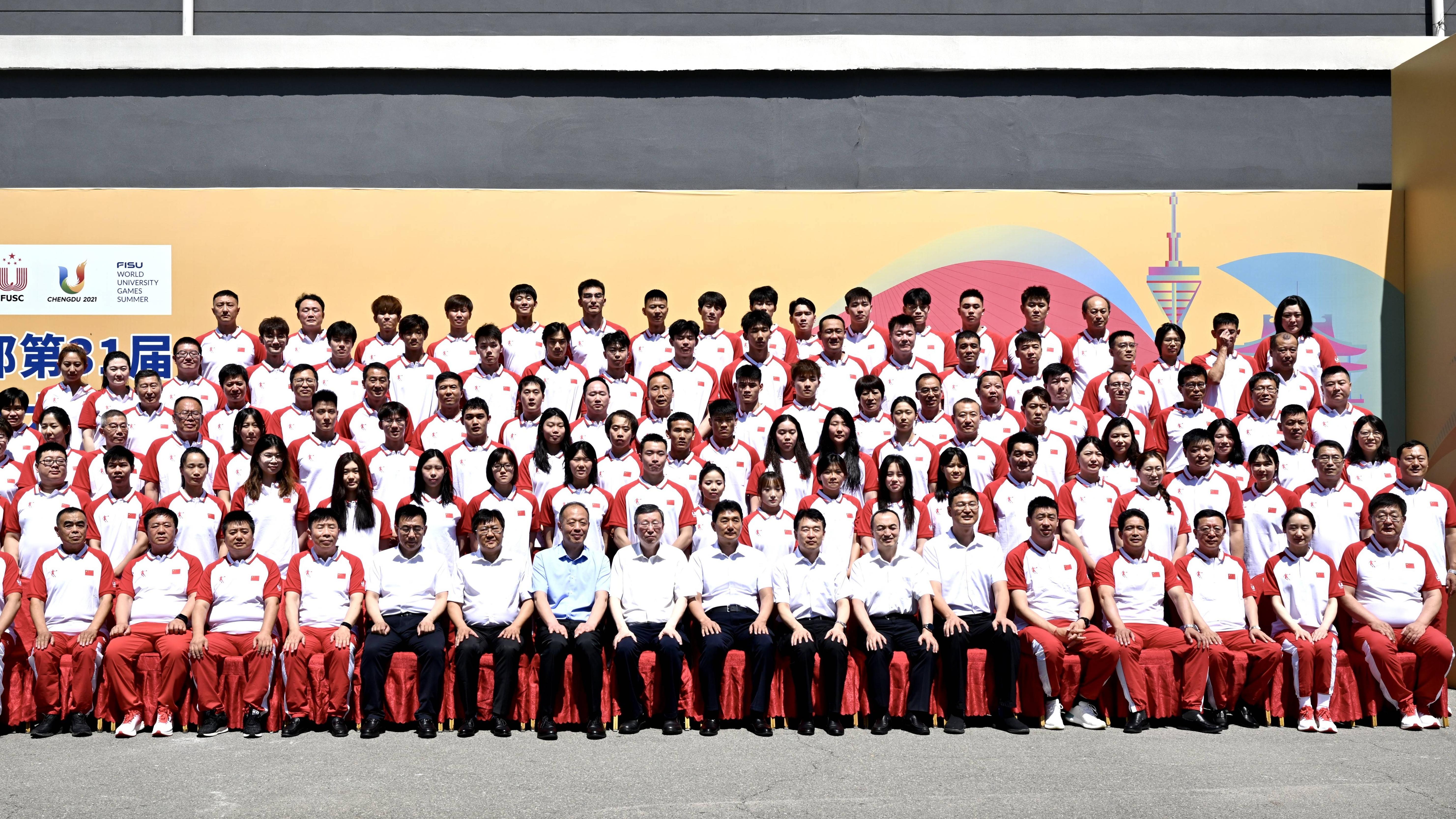 آماده شدن کاروان ورزش دانشجویان چین برای شرکت در بازی‌های جهانی دانشجویانا