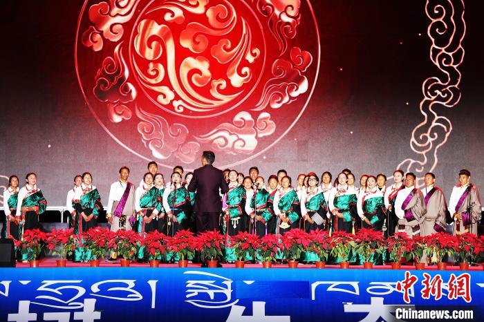 Konsert Padang Rumput di “Kaunti Pertama Sungai Yangtze”