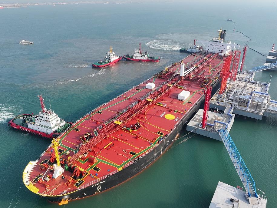Pelabuhan Dongying Terima Kapal Tangki Peringkat 100,000 Tan