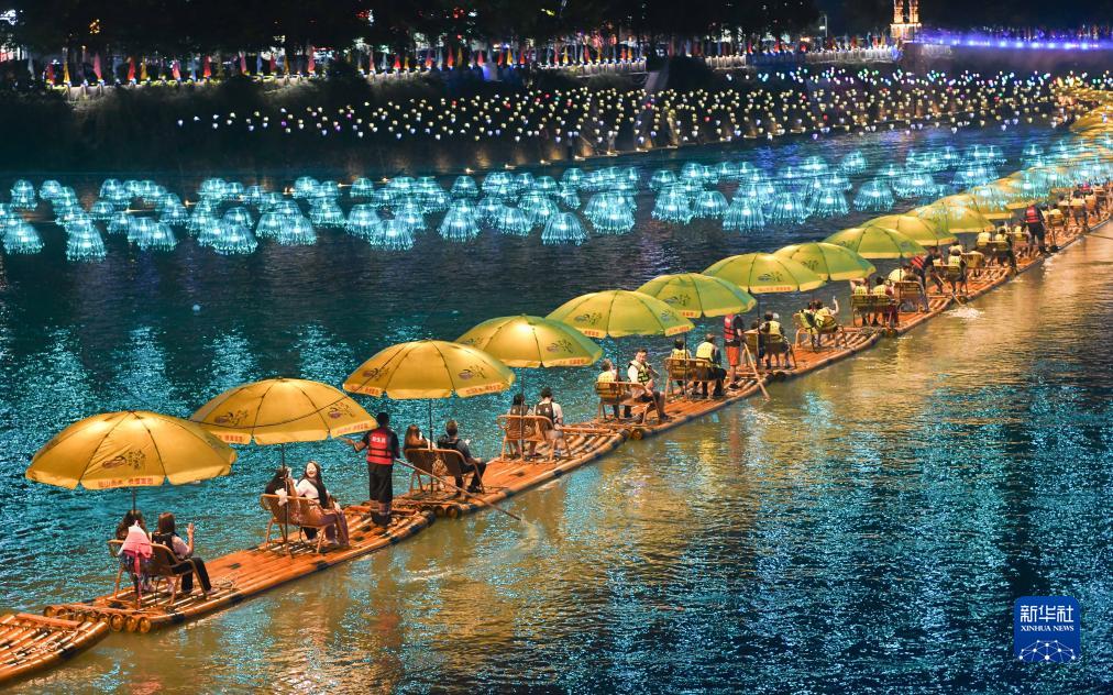 “Pelancongan Waktu Malam” Makin Popular di Xuan’en