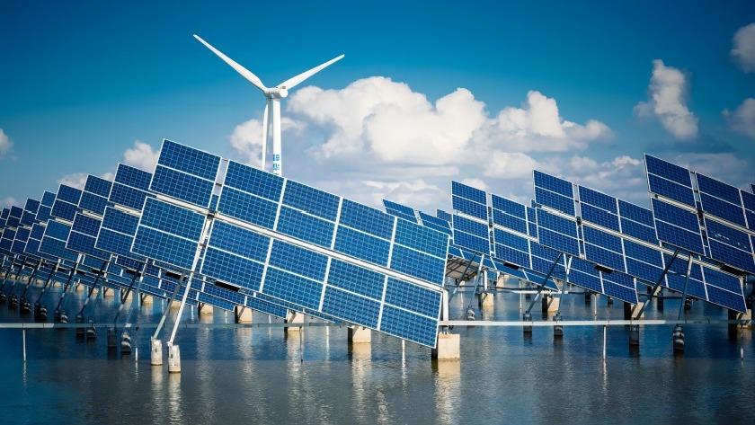 تولید برق از انرژی های تجدیدپذیر بیش از 50 درصد از کل ظرفیت نصب شده در چین را تشکیل می دهدا