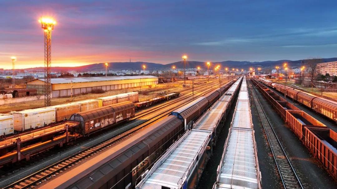 حجم محموله‌های قطار باری چین-اروپا در 11 ماه نخست 2023 از کل حجم سال گذشته فراتر رفتا