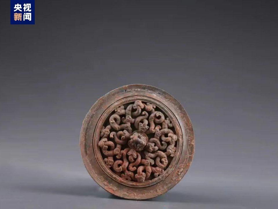西安の古代遺跡から珍しい文化財が多数出土